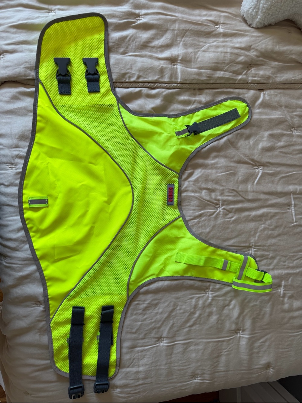 KONG Sport Mountain Polyster Dog Safety Vest, Neon Yellow, Large - Picture 5 of 6